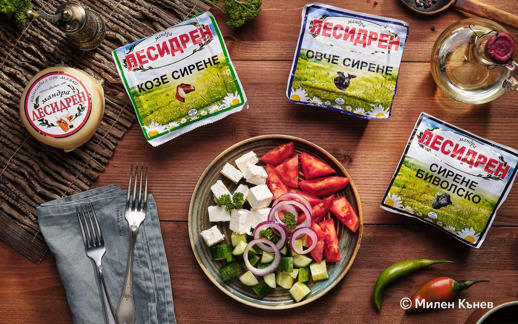 Фермерски пазар в Kaufland Изображение на различни млечни продукти с марка "Лесидрен"