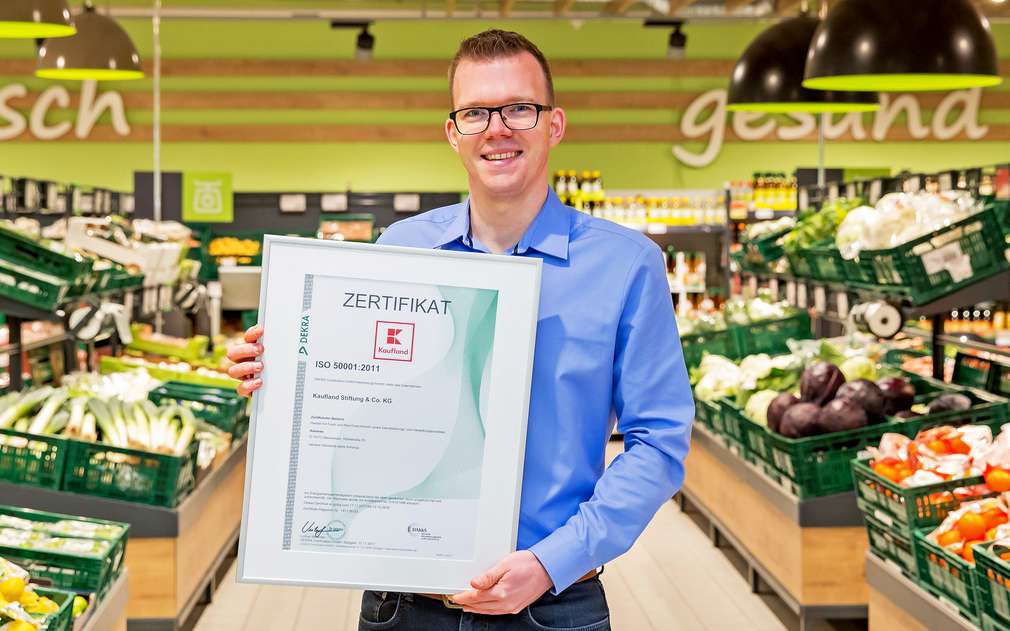 Šetříme energii na prodejnách, centrálách i masozávodech. Šetříme energii na prodejnách, centrálách i masozávodech.