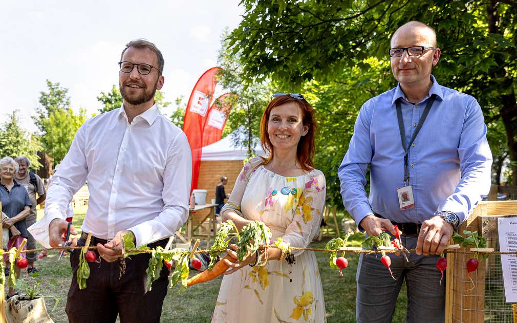 Slavnostní otevření komunitní zahrádky Slavnostní otevření komunitní zahrádky
