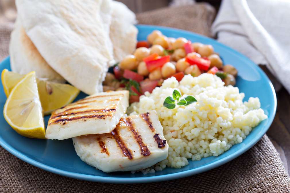 Couscous mit Pita und Kichererbsen Couscous mit Pita und Kichererbsen
