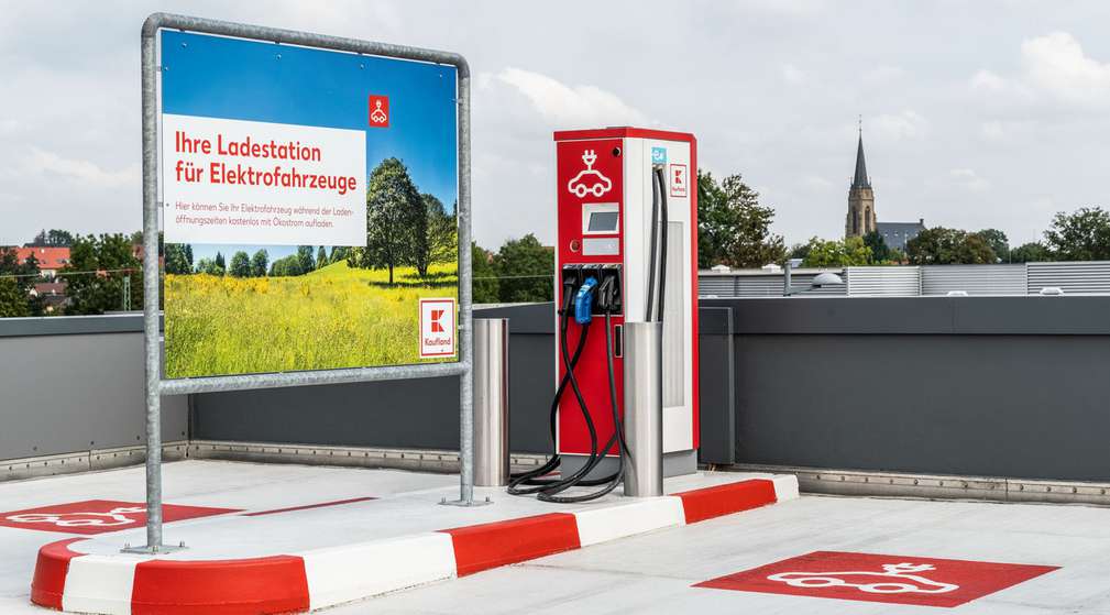 E-Ladestation an einem Kaufland-Markt E-Ladestation an einem Kaufland-Markt