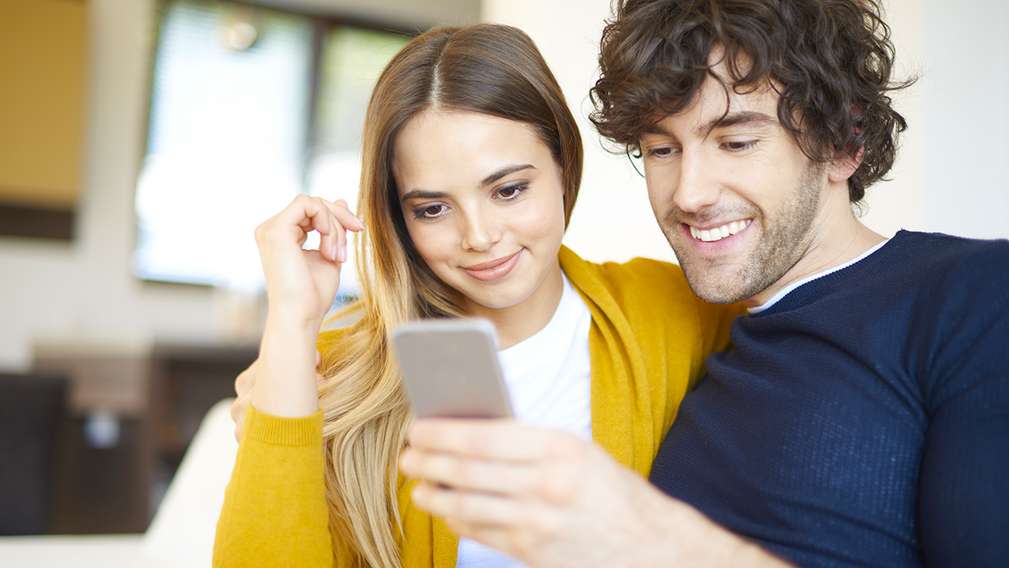 Icon eines Smartphones mit Balken eines Mobilfunknetzes