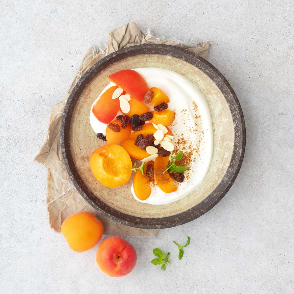 Zobrazit Řecký jogurt s meruňkami receptů