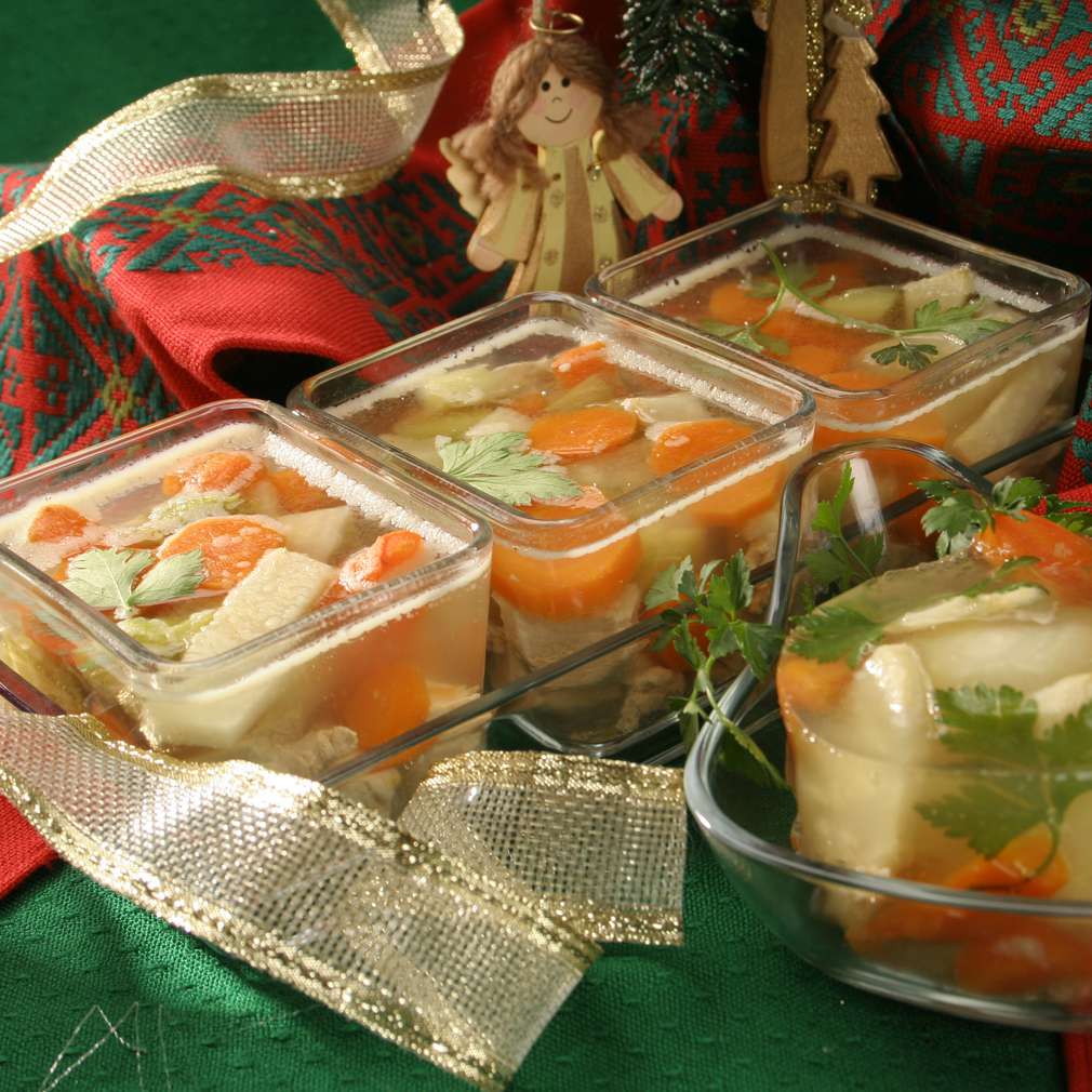 Piftie de vită și legume Piftie de vită și legume