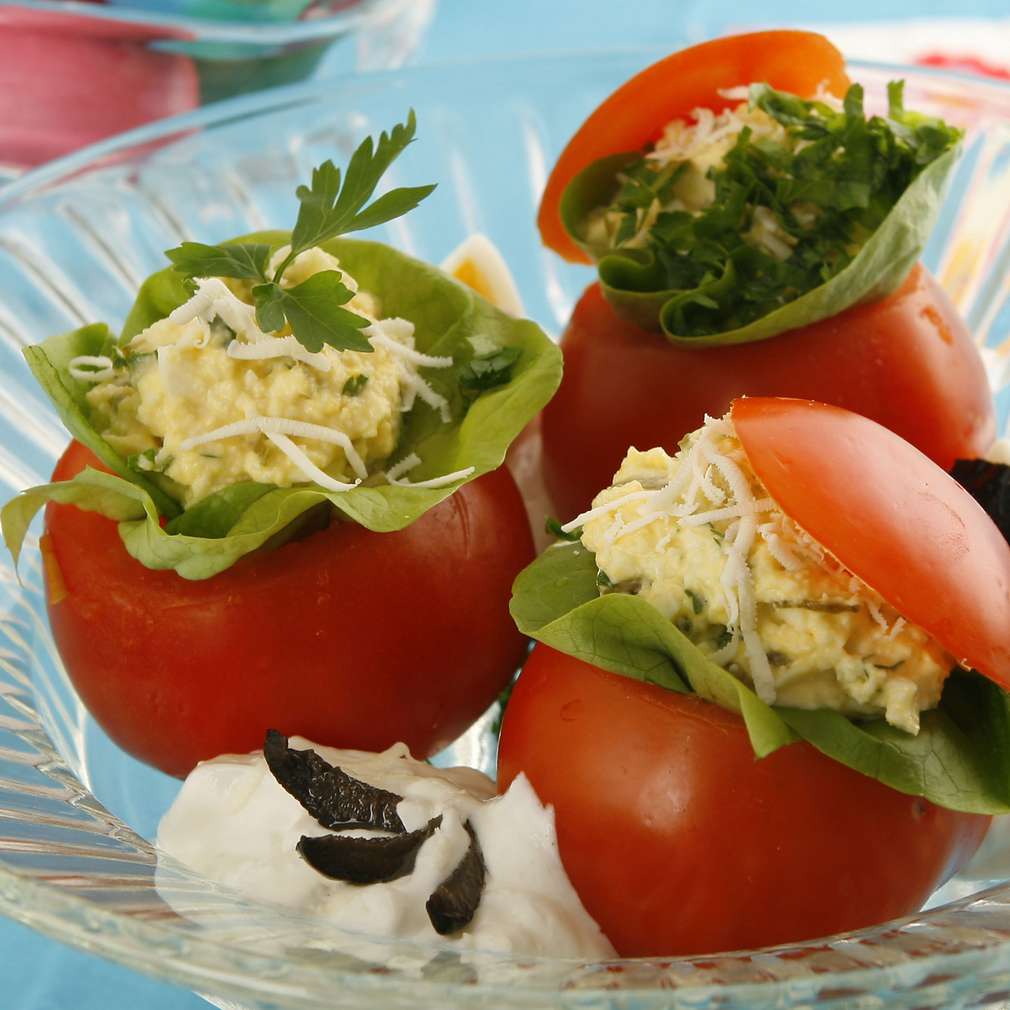 Roșii cu salată și ridichi Roșii cu salată și ridichi