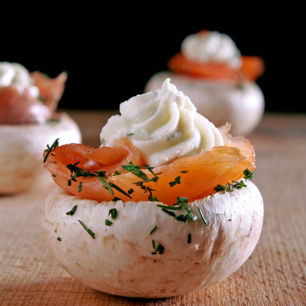 Изобразяване на рецептата Пълнени печурки със сьомга