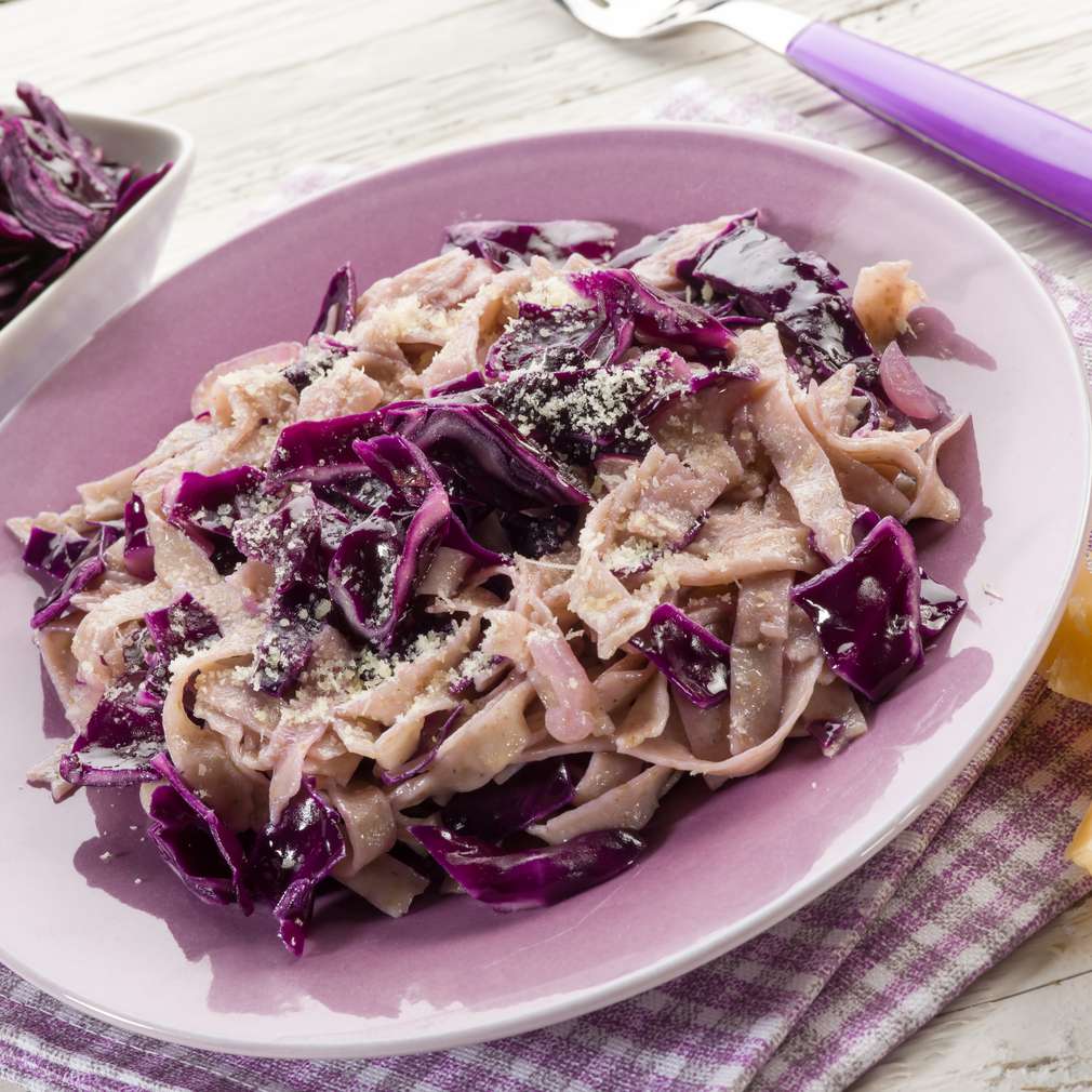 Imaginea rețetei Tagliatelle cu varză roșie Imaginea rețetei Tagliatelle cu varză roșie