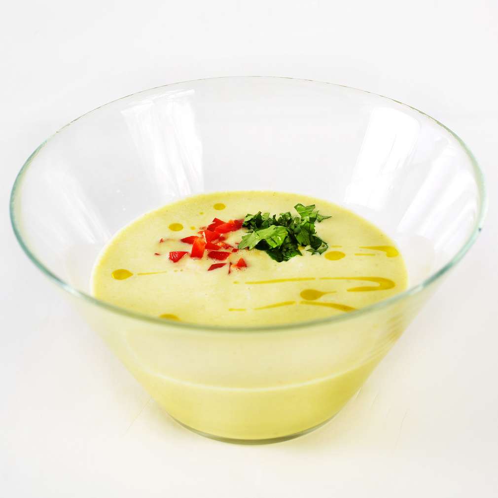 Supă raw vegan de cocos Supă raw vegan de cocos