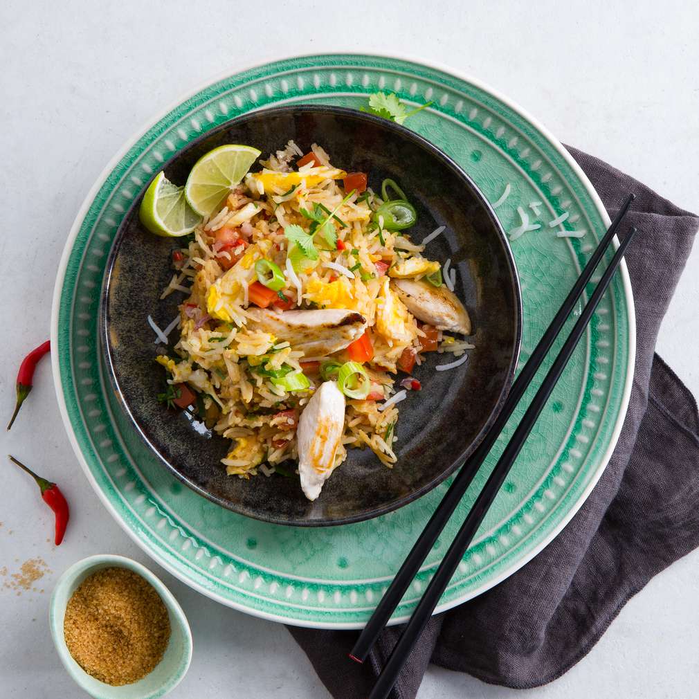 Abbildung des Rezepts Khao Pad - gebratener Reis mit Hühnchen Abbildung des Rezepts Khao Pad - gebratener Reis mit Hühnchen