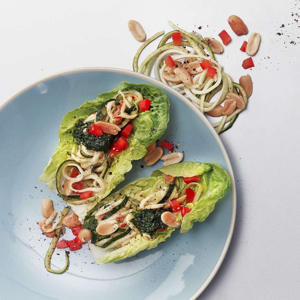 Spaghete de zucchini marinat Spaghete de zucchini marinat