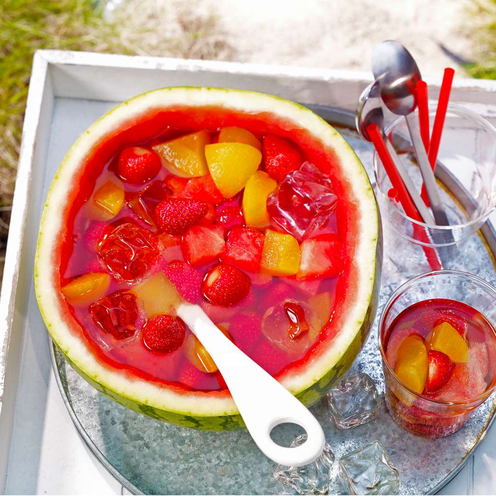 Abbildung des Rezepts Malibu Sommer-Bowle Abbildung des Rezepts Malibu Sommer-Bowle