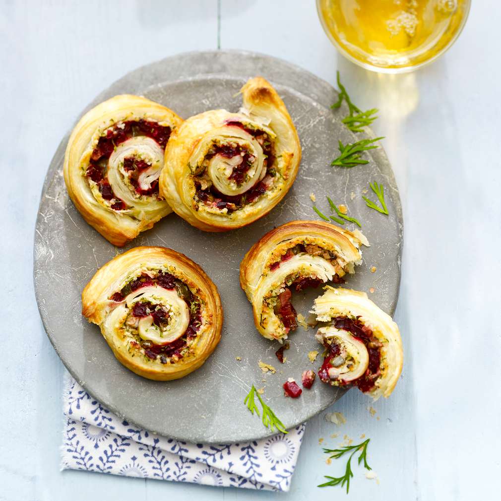 Abbildung des Rezepts Blätterteigschnecken mit Dillpesto Abbildung des Rezepts Blätterteigschnecken mit Dillpesto