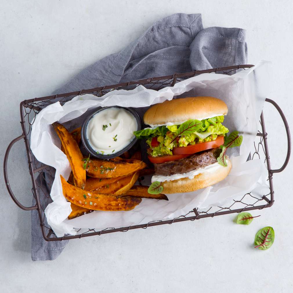 Abbildung des Rezepts Black-Angus-Burger mit Guacamole Abbildung des Rezepts Black-Angus-Burger mit Guacamole