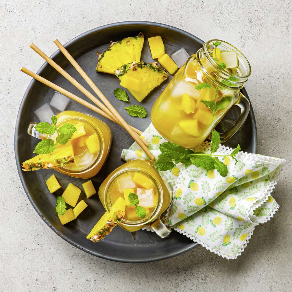 Zobrazit Mango-ananasový ledový čaj receptů