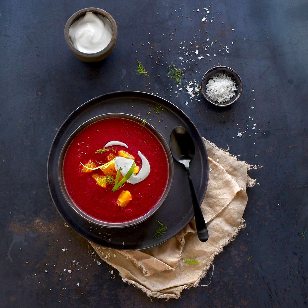 Abbildung des Rezepts Rote Bete-Suppe mit Orangen und Schmand Abbildung des Rezepts Rote Bete-Suppe mit Orangen und Schmand