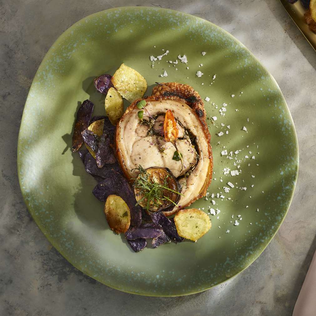 Ruladă de purcel „Pancetta” cu Foa’s fries | Rețetă Chef Foa Ruladă de purcel „Pancetta” cu Foa’s fries | Rețetă Chef Foa