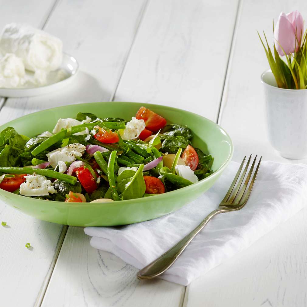Abbildung des Rezepts Kräuter-Spinatsalat mit grünen Bohnen und Kresse Abbildung des Rezepts Kräuter-Spinatsalat mit grünen Bohnen und Kresse