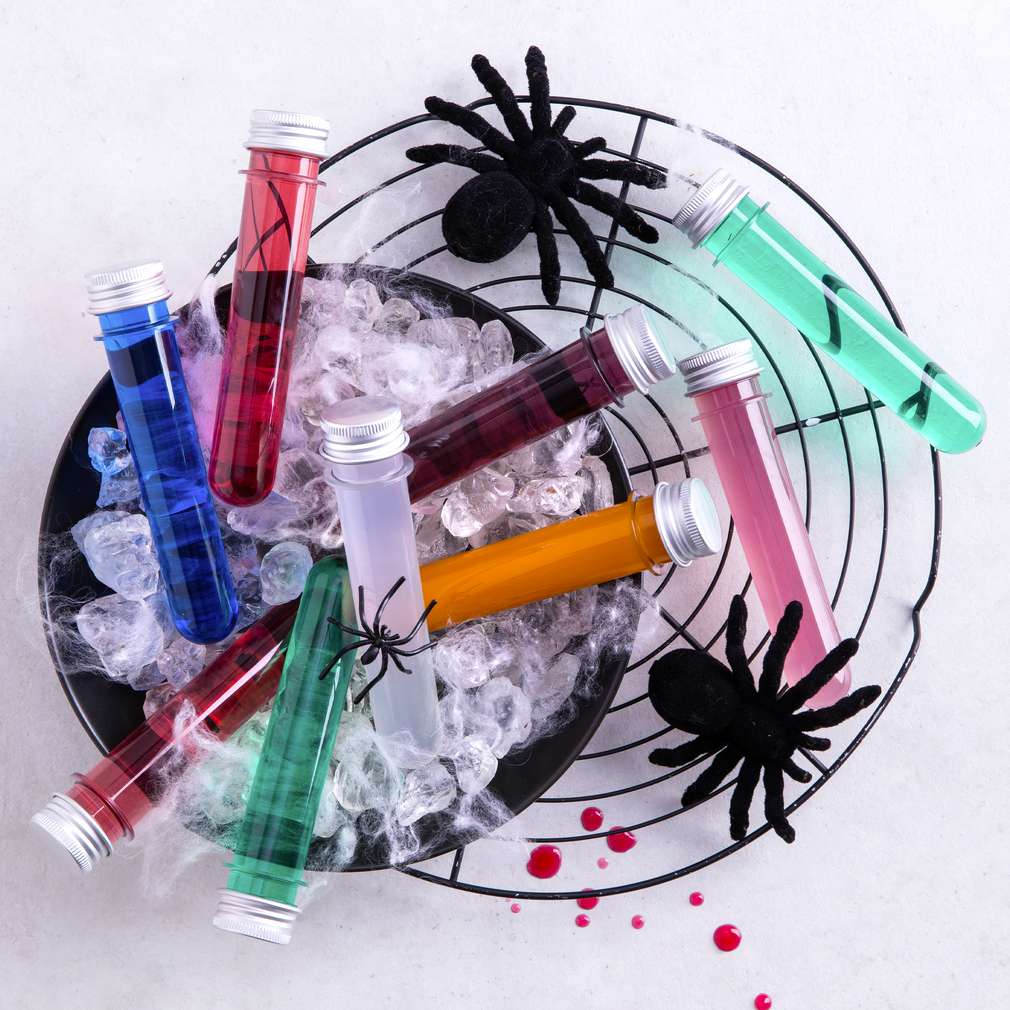 Abbildung des Rezepts Bunter Vampir-Cocktail Abbildung des Rezepts Bunter Vampir-Cocktail