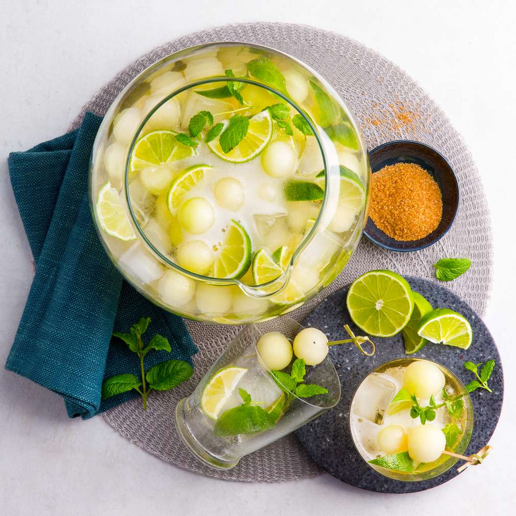 Recept | Bowle Caipirinha s melónmi | Kaufland