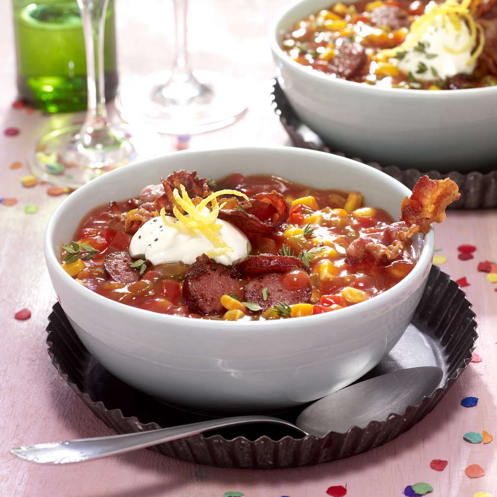 Abbildung des Rezepts Konfetti-Suppe mit Baconchips Abbildung des Rezepts Konfetti-Suppe mit Baconchips