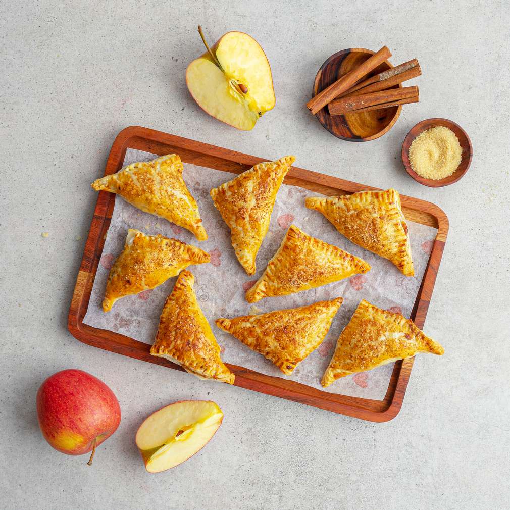 Zobrazit Taštičky z listového těsta s jablky a skořicí receptů