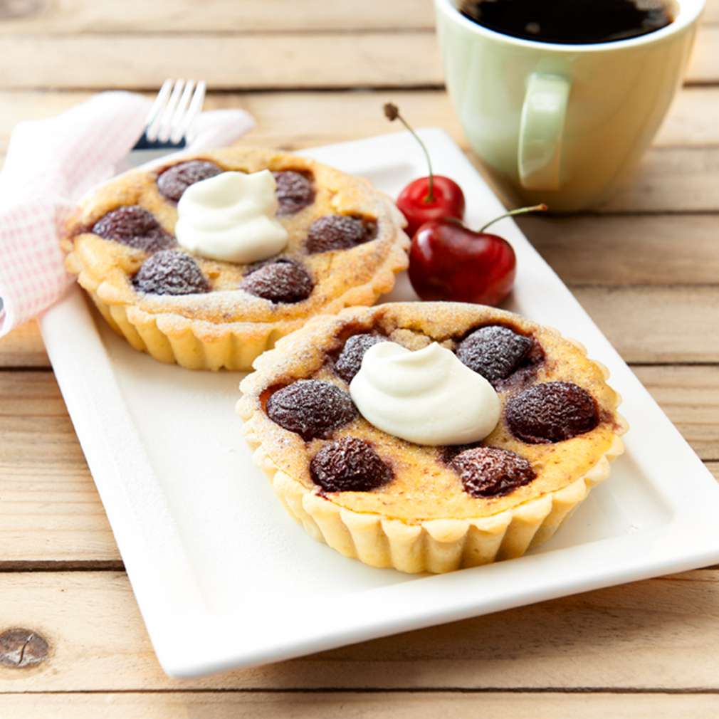 Abbildung des Rezepts Mandel-Kirsch-Tartelettes Abbildung des Rezepts Mandel-Kirsch-Tartelettes