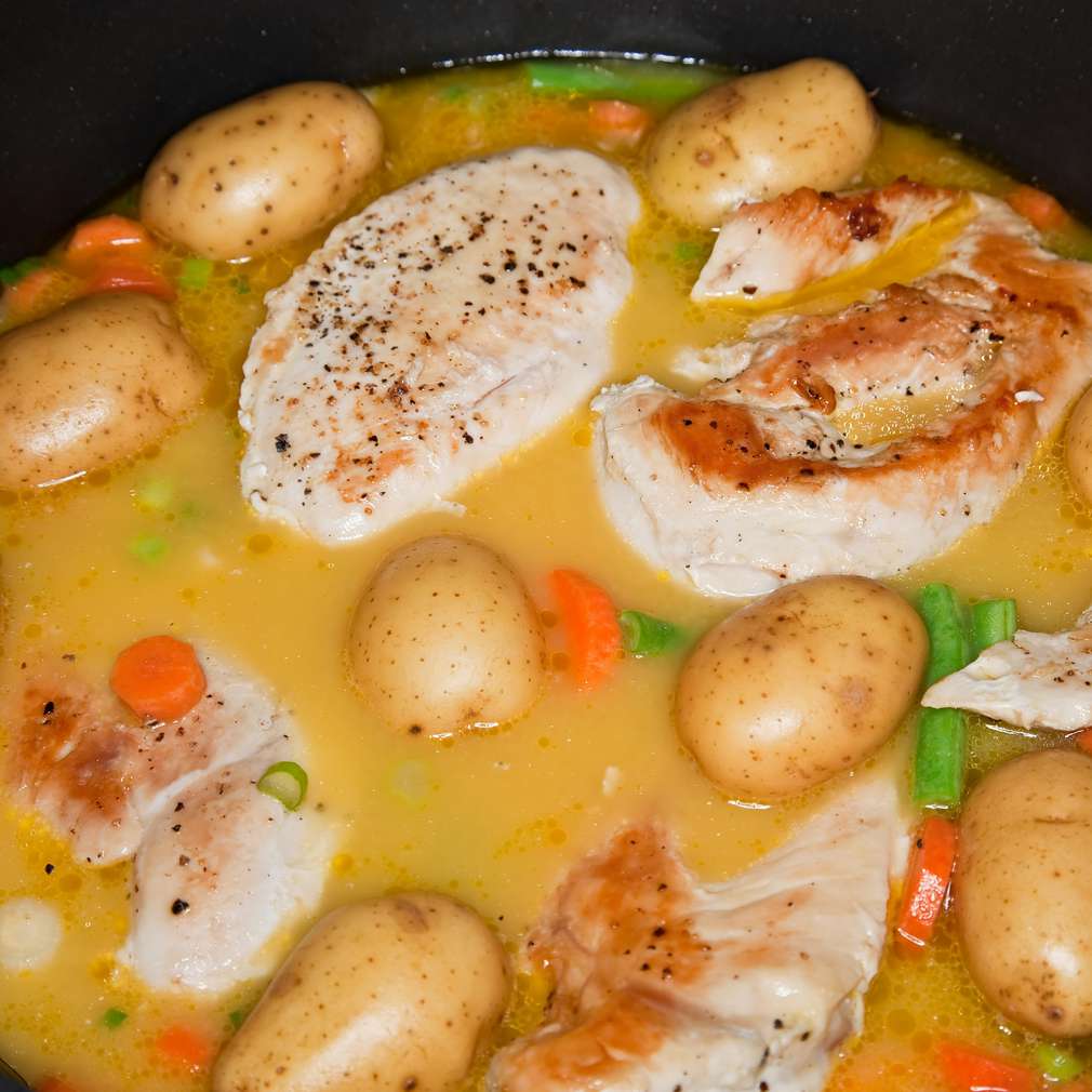 Sote de pui cu legume Sote de pui cu legume