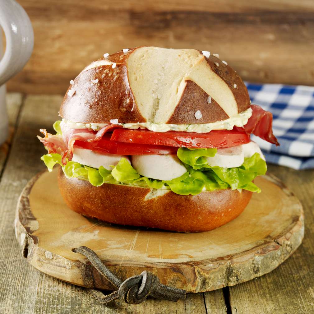 Abbildung des Rezepts Weißwurst-Burger Abbildung des Rezepts Weißwurst-Burger