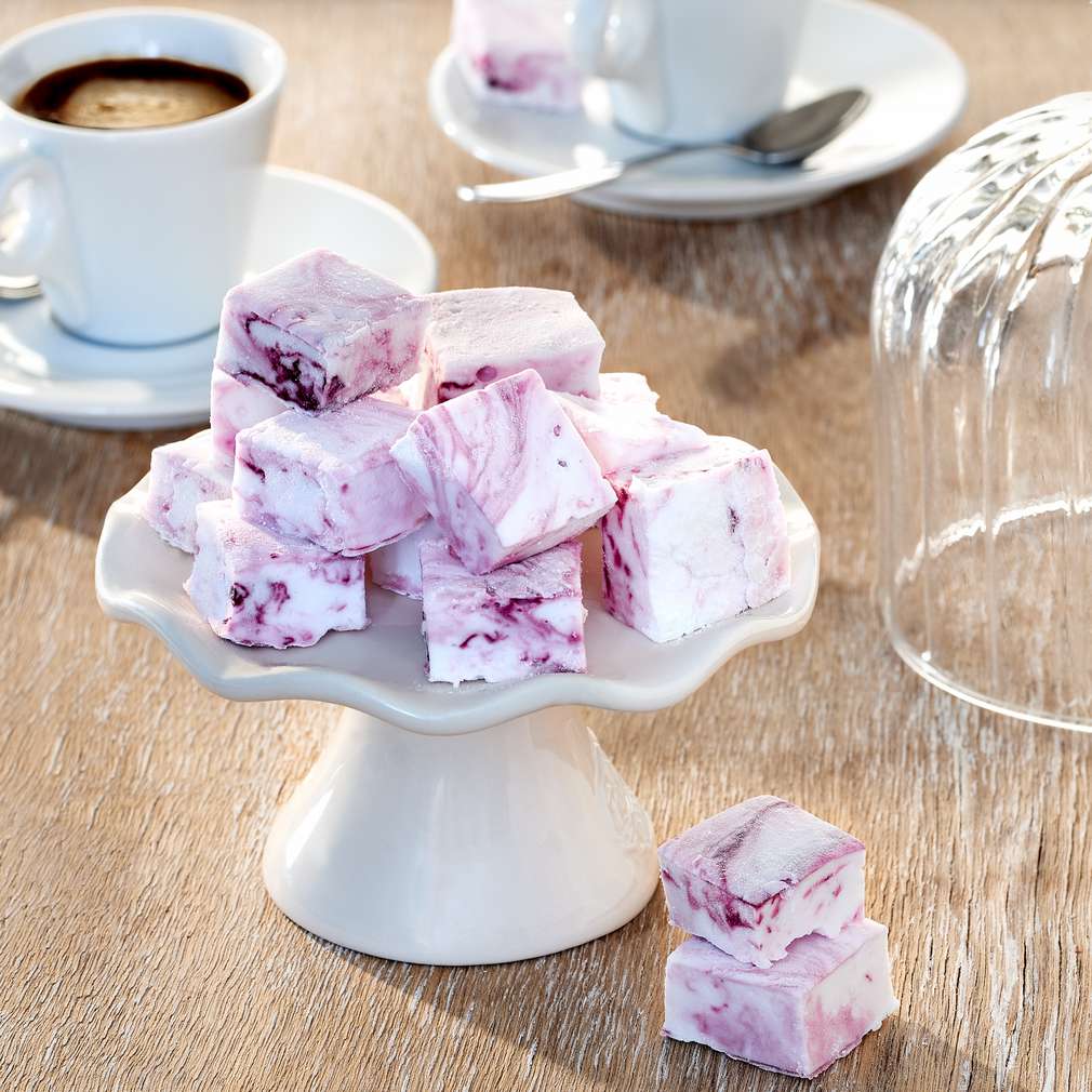 Abbildung des Rezepts Kleine Marshmallows mit rosa Swirl Abbildung des Rezepts Kleine Marshmallows mit rosa Swirl