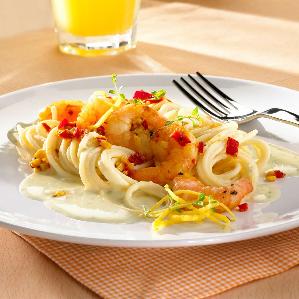 Abbildung des Rezepts Spaghetti in Zitronensahne mit Garnelen