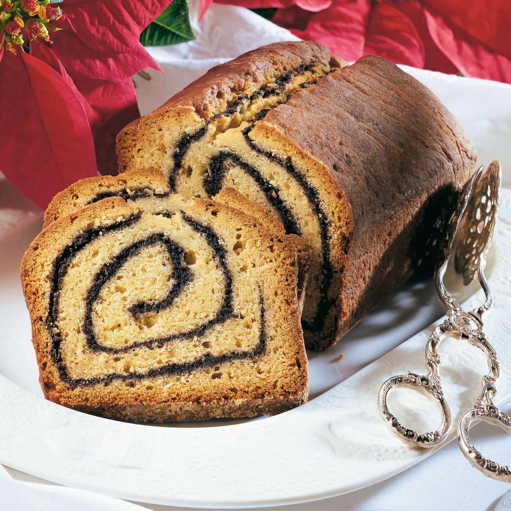 Abbildung des Rezepts Omas Mohnstollen Abbildung des Rezepts Omas Mohnstollen