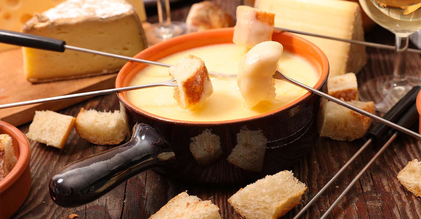 So gelingt echtes Schweizer Käsefondue Kaufland