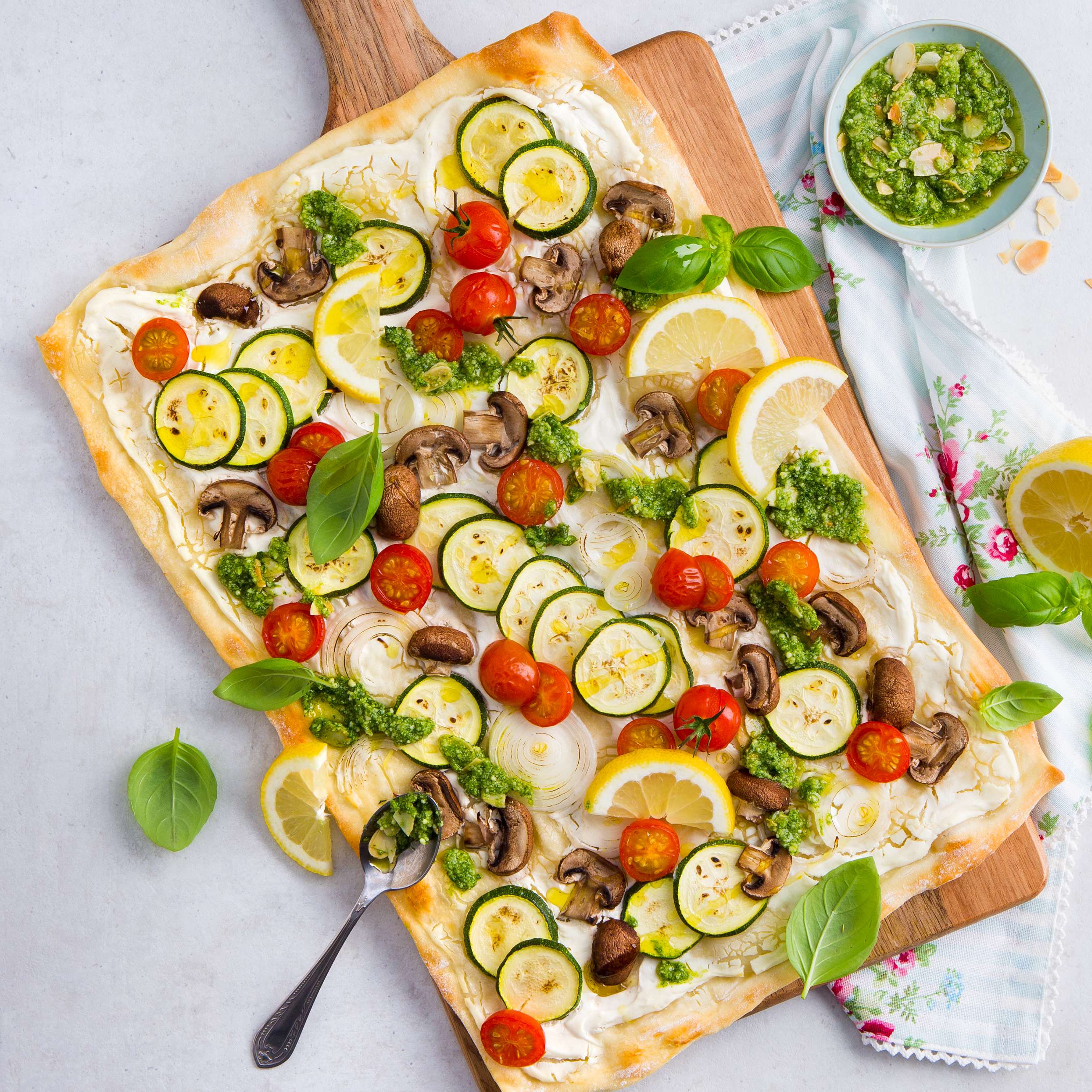 Zucchini Flammkuchen Mit Ziegenfrischkase Rezept Kaufland 