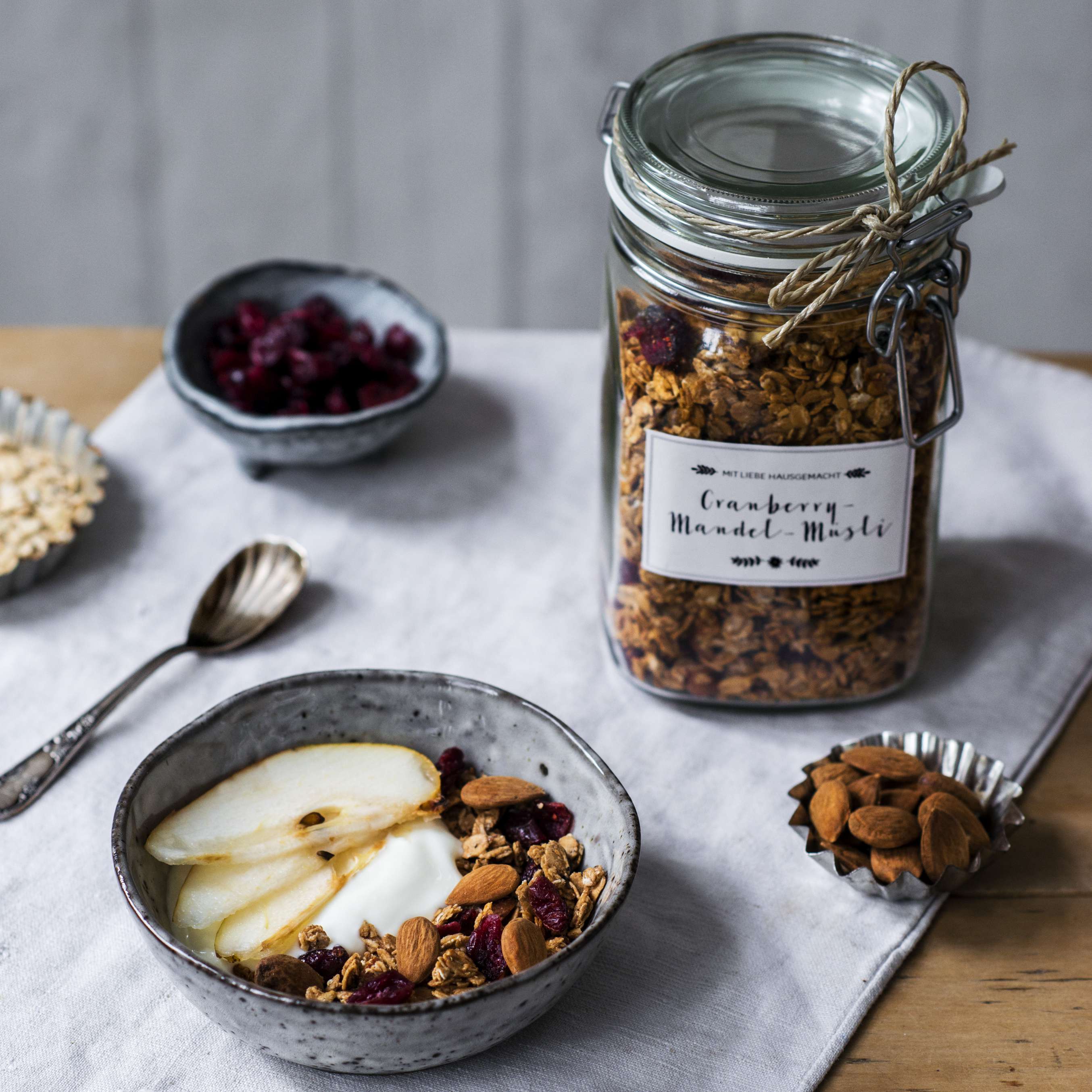 Cranberry-Mandel-Müsli - Rezept | Kaufland