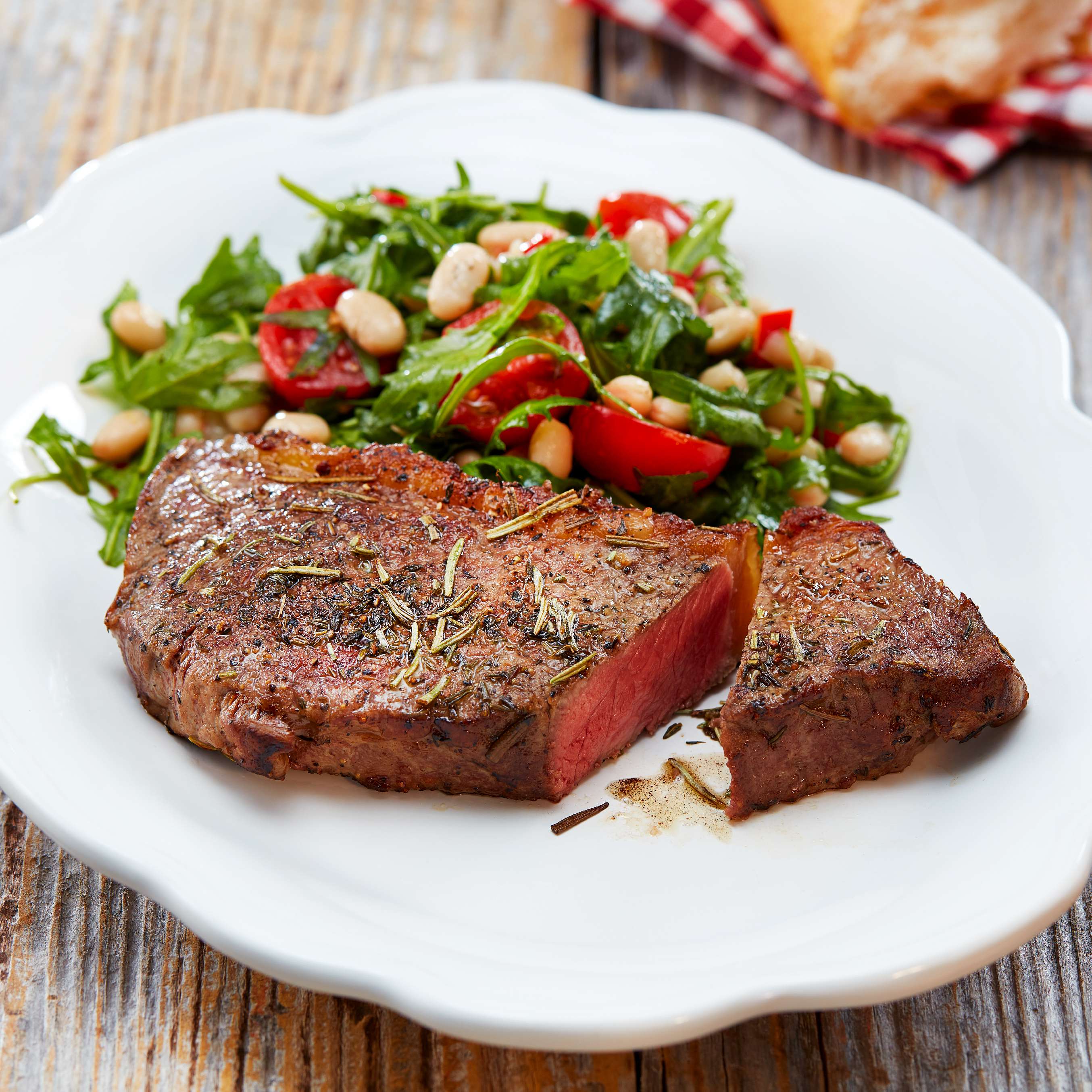 Irish-Beef-Steak mit scharfem Bohnensalat - Rezept | Kaufland
