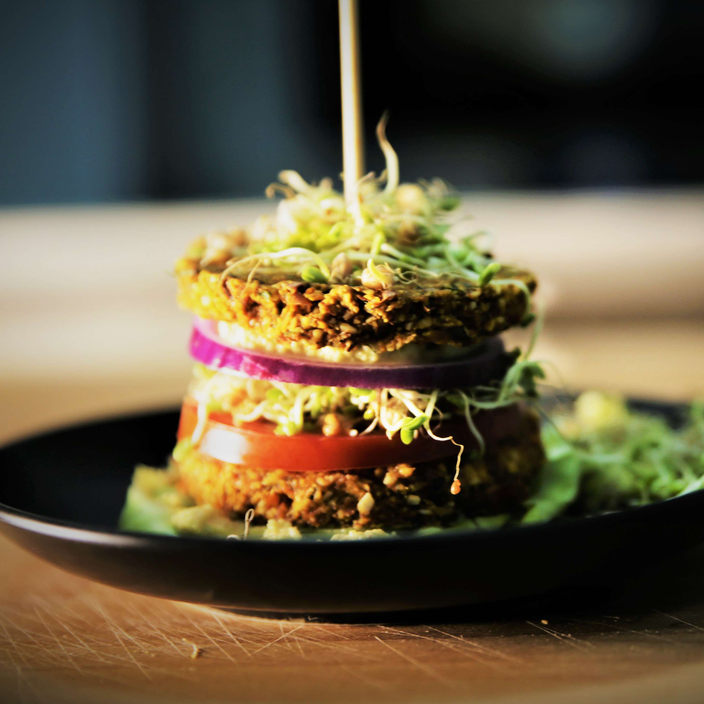 Burger raw vegan Vezi rețeta Kaufland