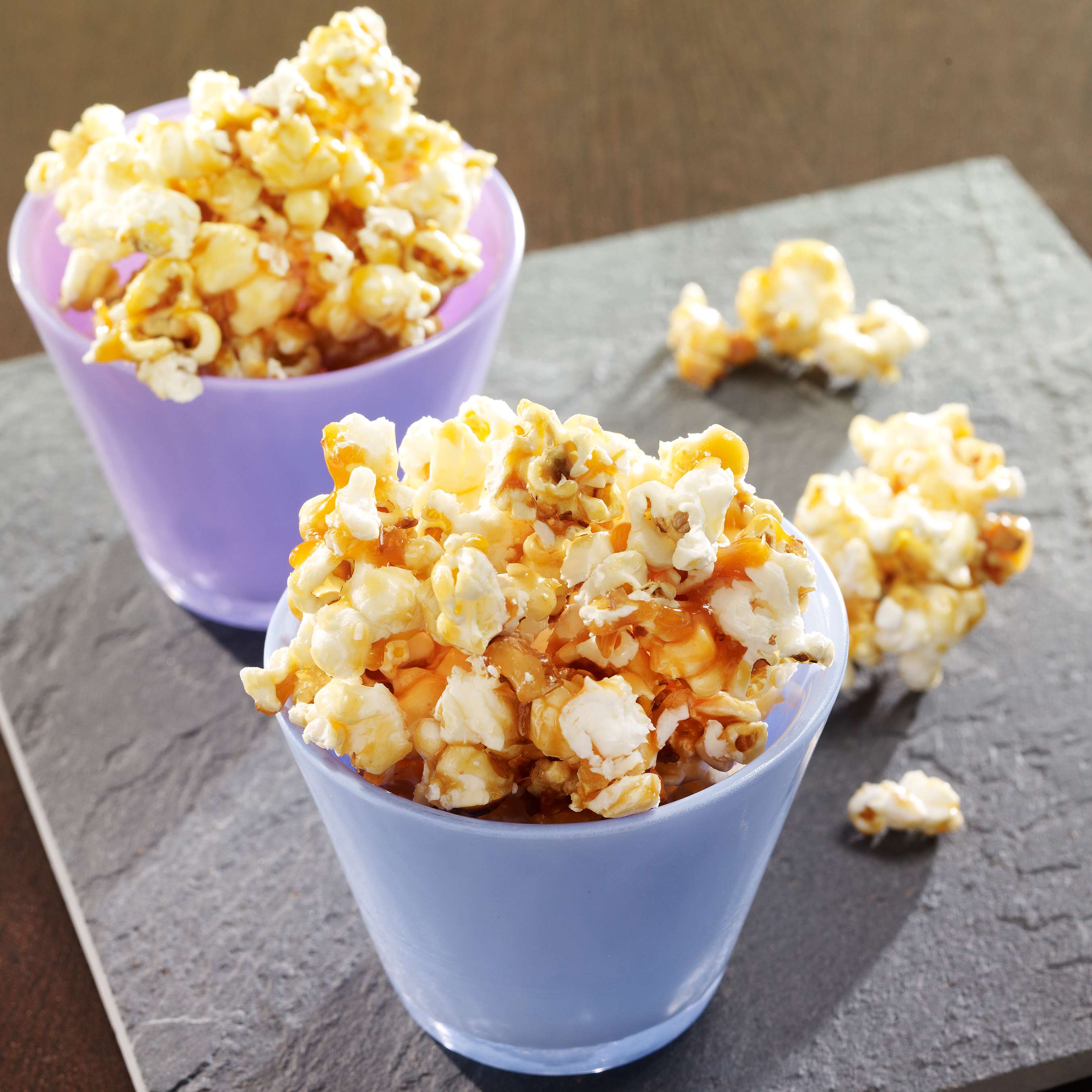 Karamellisiertes Popcorn mit Nüssen - Rezept | Kaufland