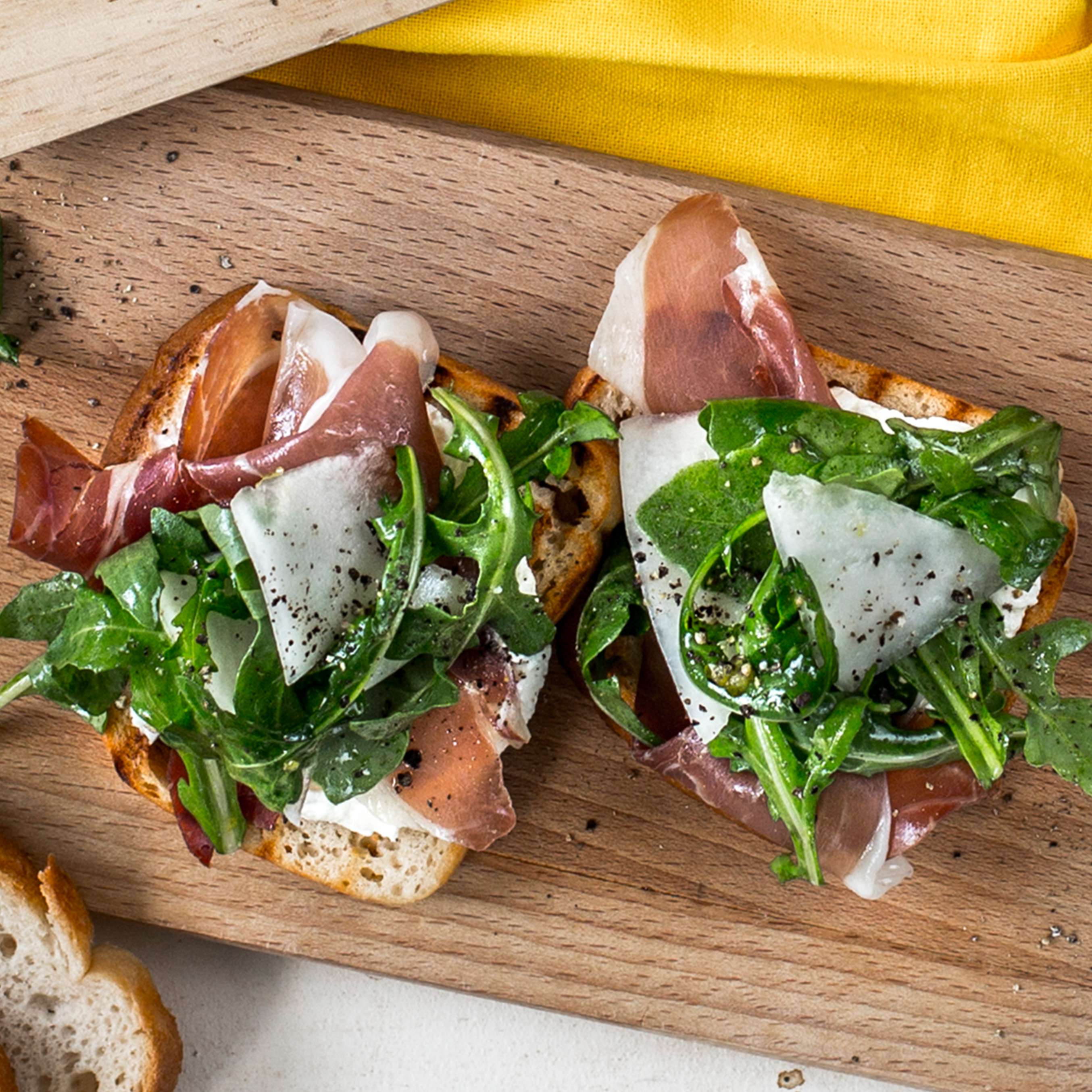 Sendviș cu pepene galben și prosciutto