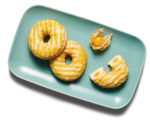 Изображение на Донът с манго и чийзкейк от нашата пекарна Изображение на Донът с манго и чийзкейк от нашата пекарна