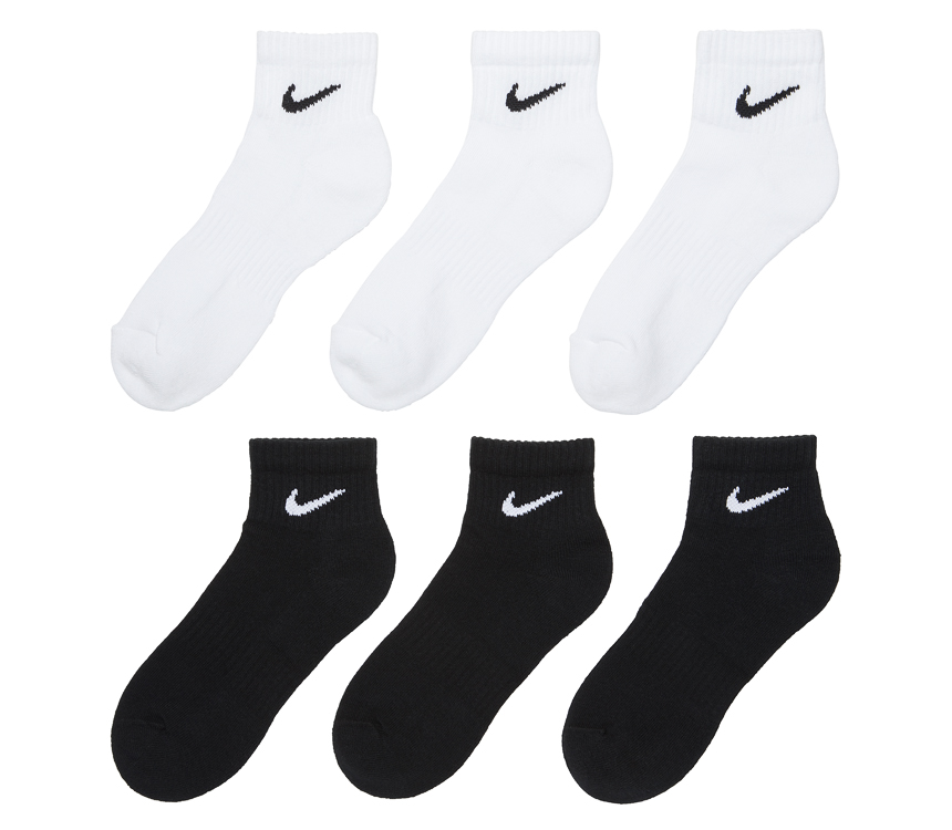 NIKE Quartersocken